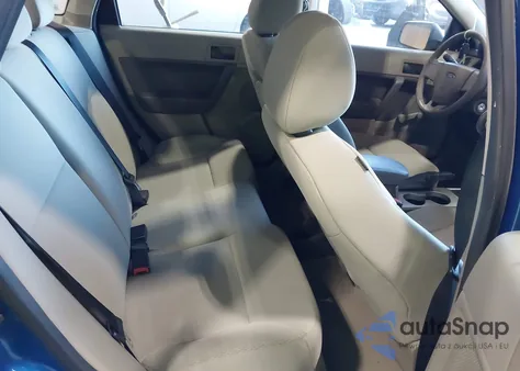 2011 Ford Focus S from USA, damaged, VIN 1FAHP3EN9BW108644